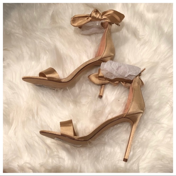 BOW SIDE ZIPPER BACK STILETTOS - Picture 3 of 6